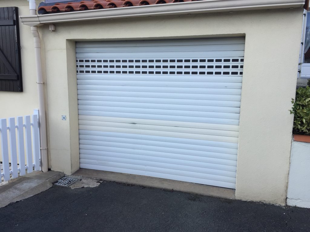 portegarageenroulement Thierry Micheneau artisan menuisier à Cholet portegarageenroulement Thierry Micheneau artisan menuisier à Cholet